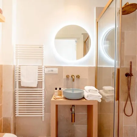 Vanese Apart Otel Bari